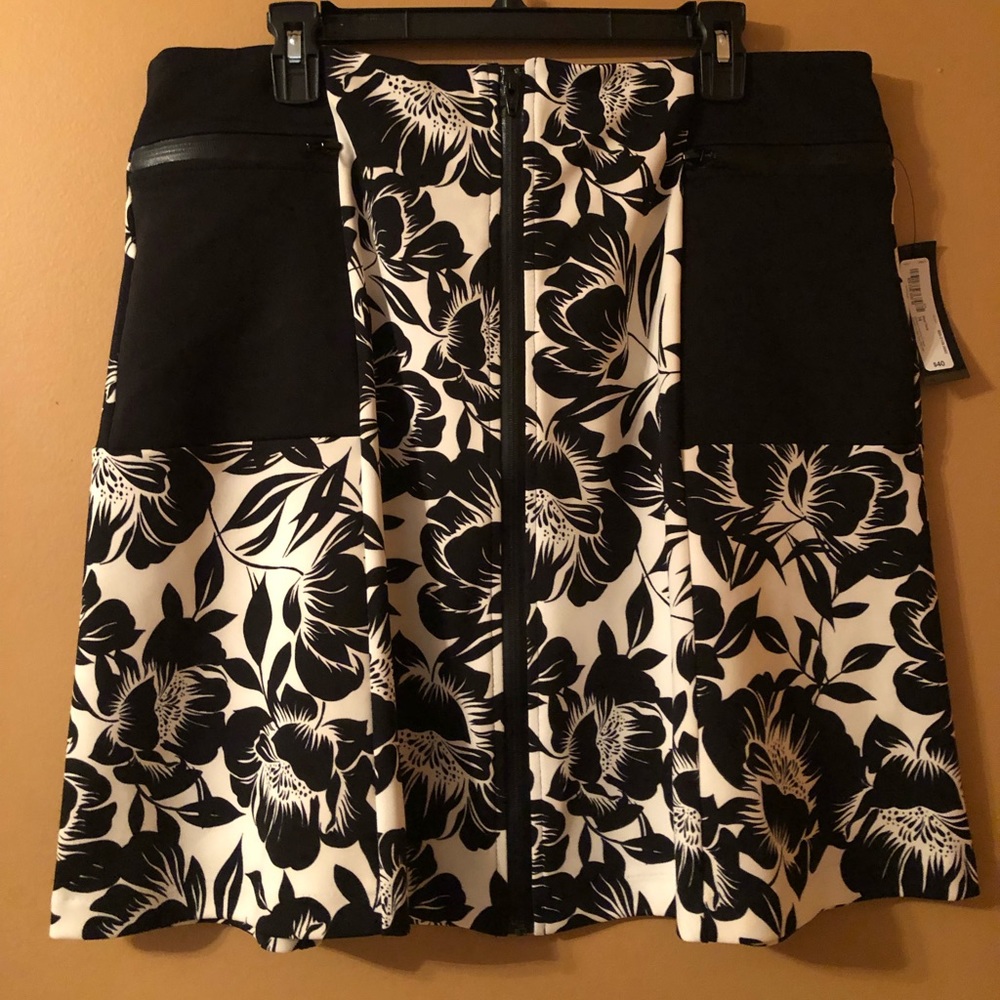 Zippered skirt